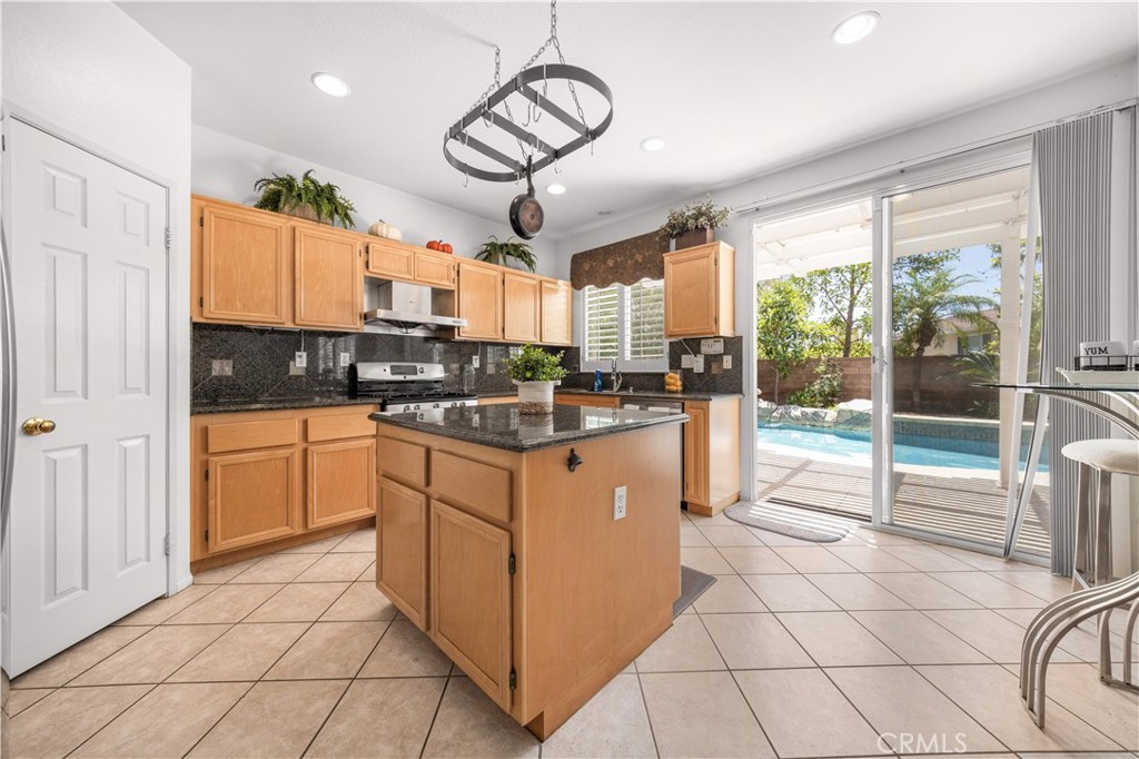 26 Appleglen Property Photo 7