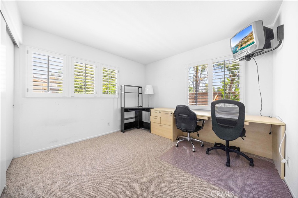 26 Appleglen Property Photo 29