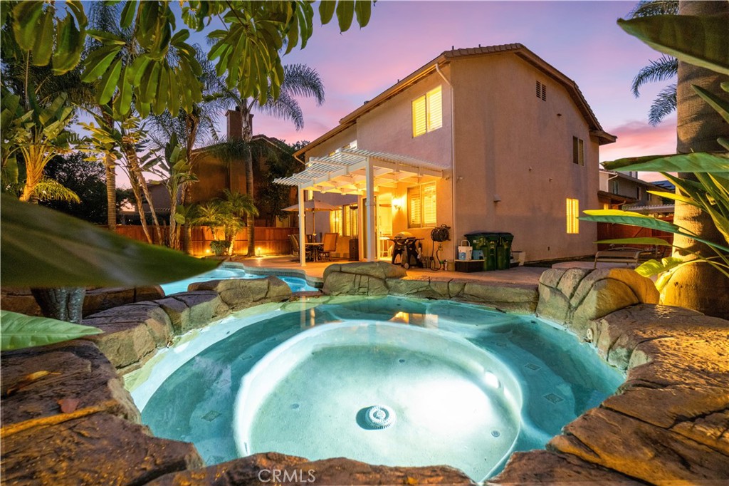 26 Appleglen Property Photo 33