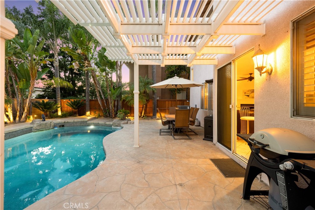 26 Appleglen Property Photo 35