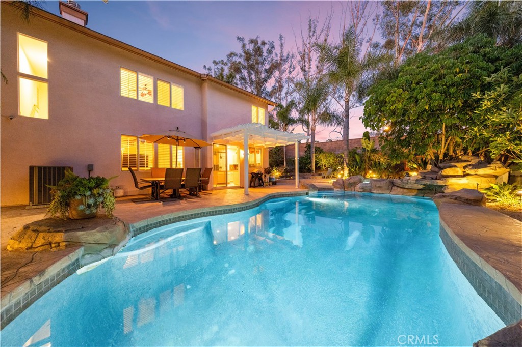 26 Appleglen Property Photo 39