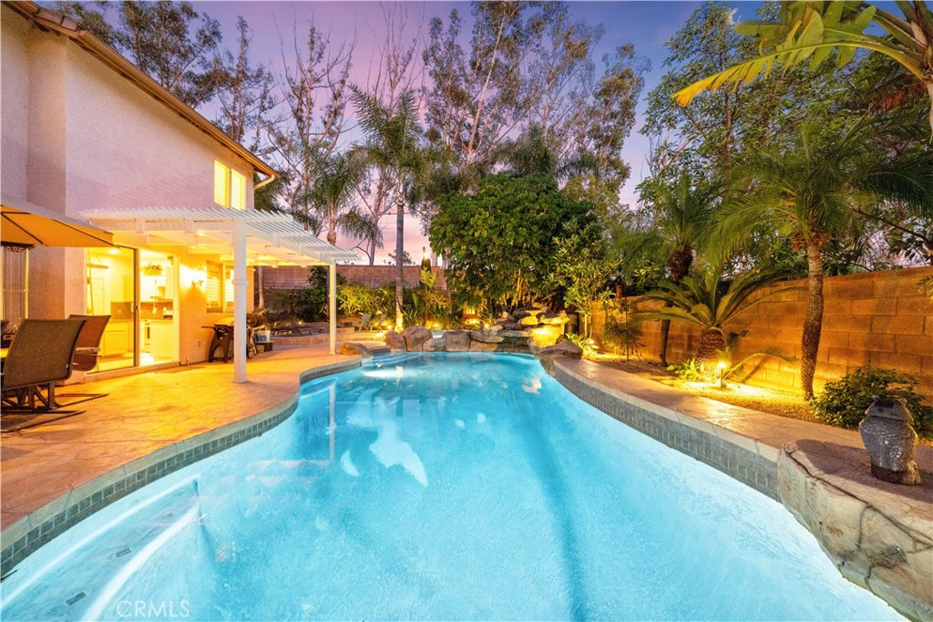 26 Appleglen Property Photo 40