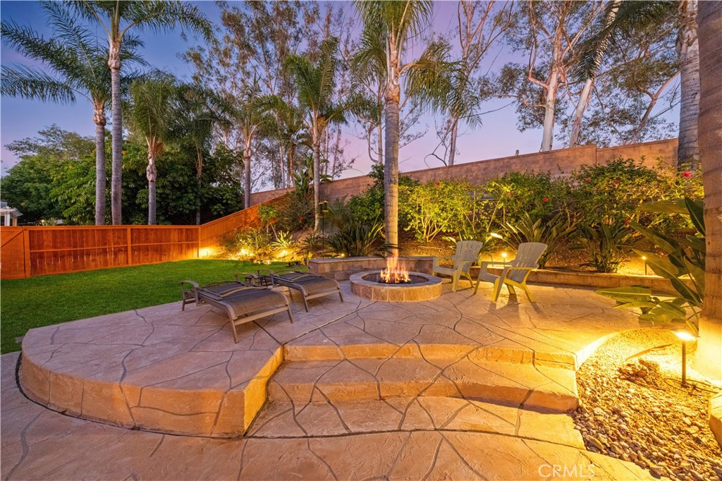 26 Appleglen Property Photo 41