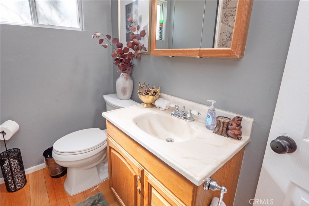 108 E Rainbow Property Photo 29