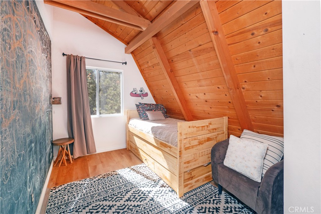 108 E Rainbow Property Photo 33