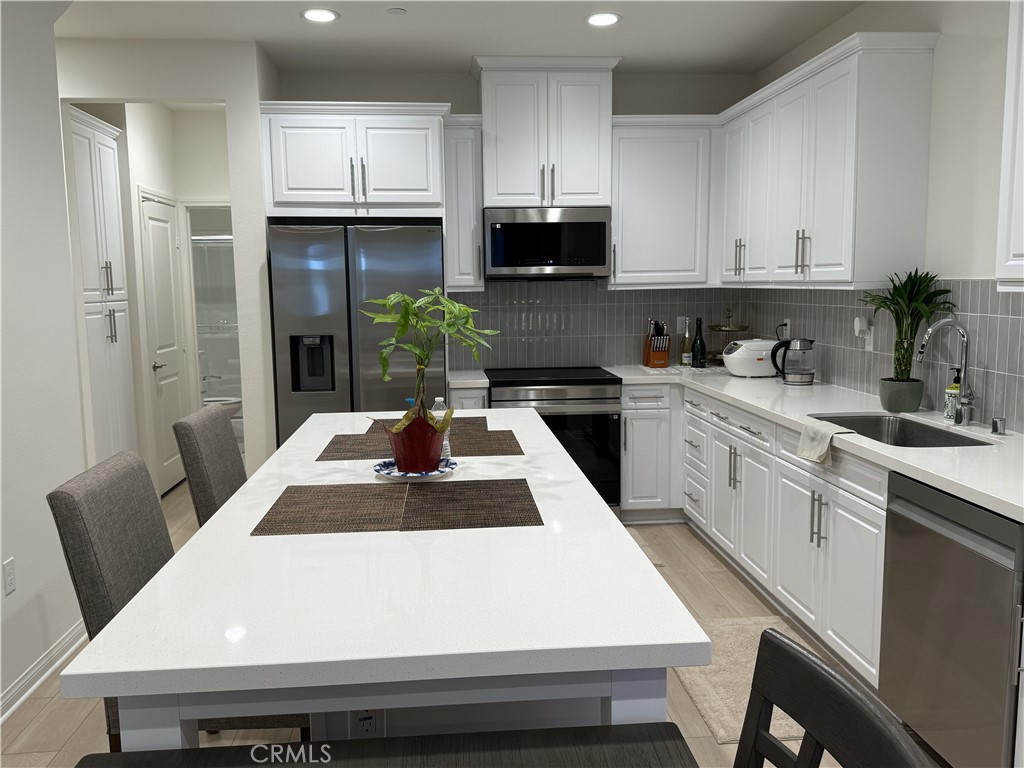 243 S Sand Palm Drive Property Photo 13