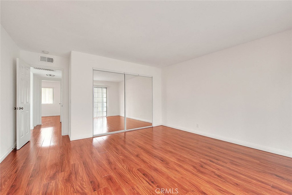 319 N Lincoln Apt A Property Photo 3