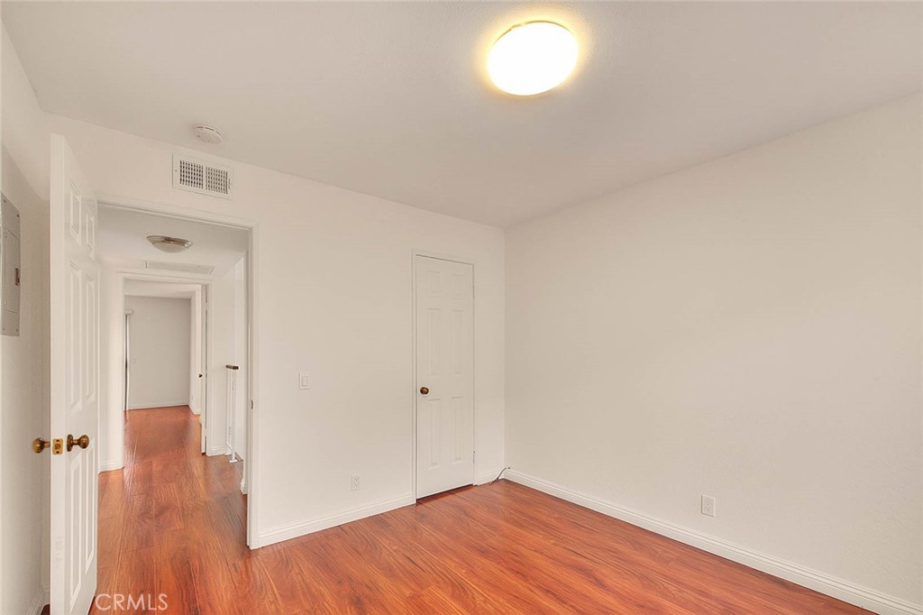319 N Lincoln Apt A Property Photo 9