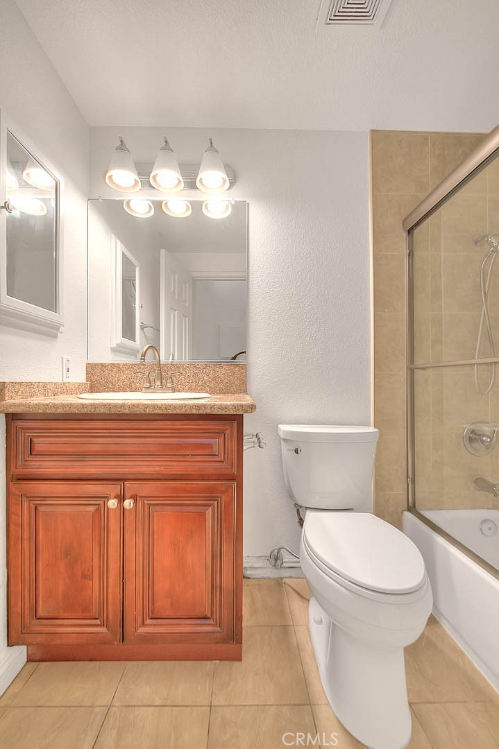 319 N Lincoln Apt A Property Photo 25