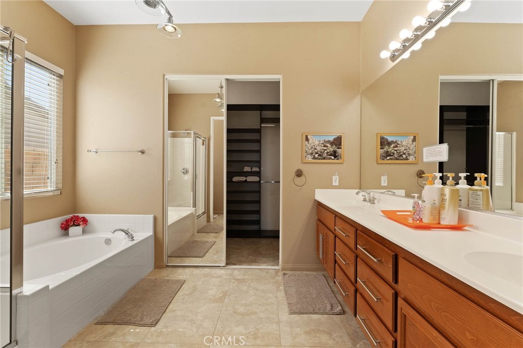 68425 Panorama Property Photo 6