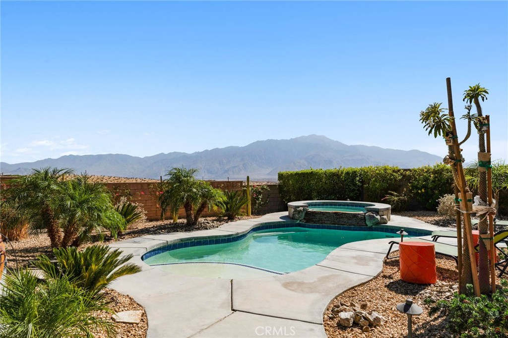 68425 Panorama Property Photo 21