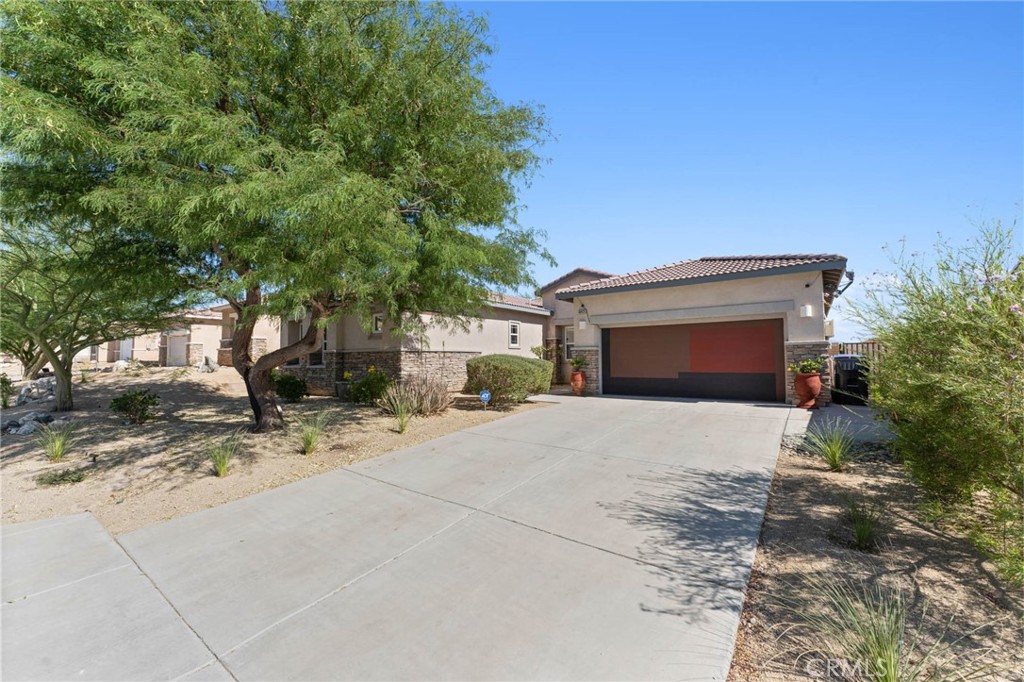 68425 Panorama Property Photo 25