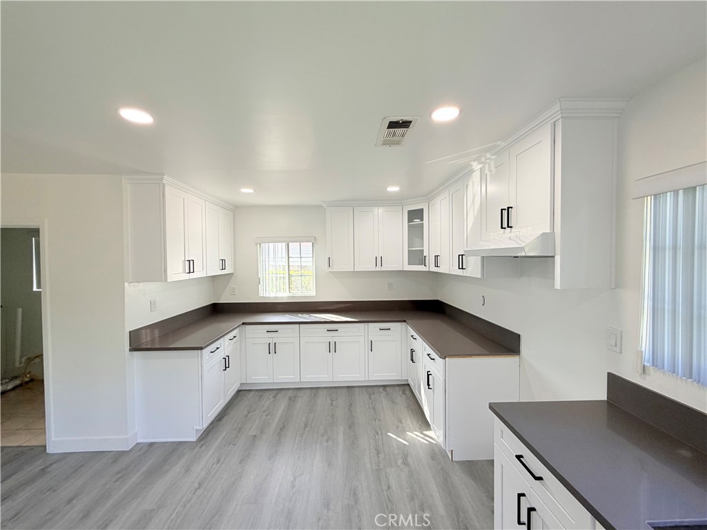 15459 Three Palms Street Property Photo 2