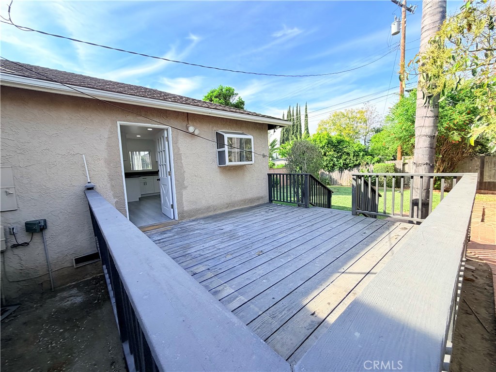 15459 Three Palms Street Property Photo 12