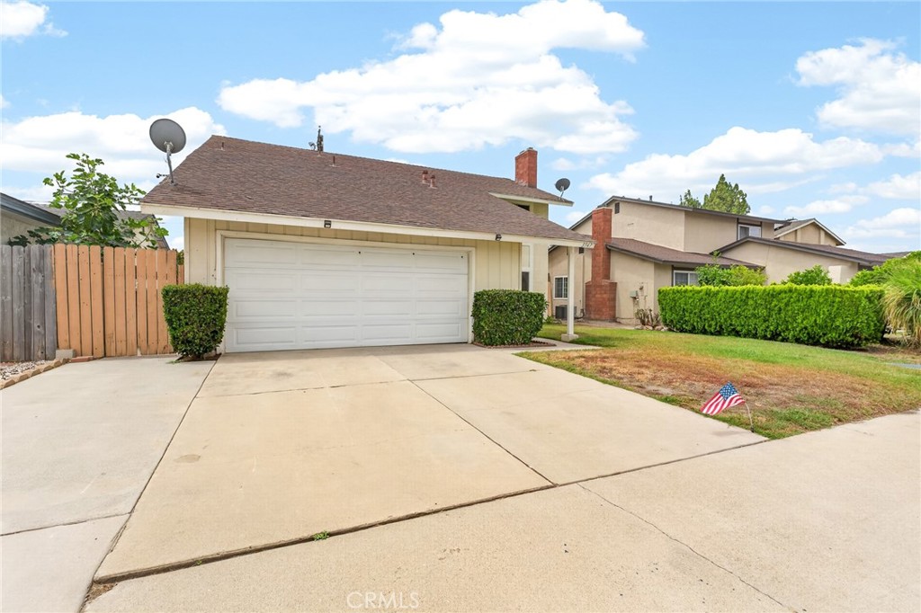 3947 Jose Court Property Photo 2