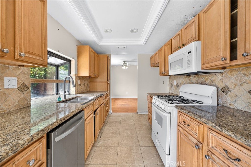 3947 Jose Court Property Photo 10