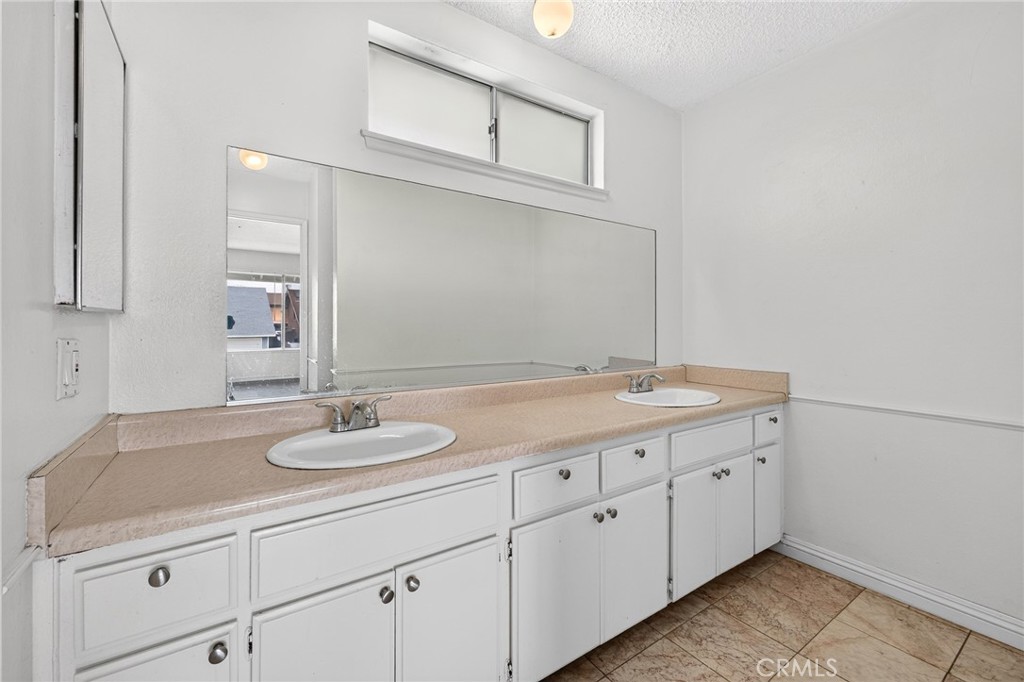 3947 Jose Court Property Photo 26