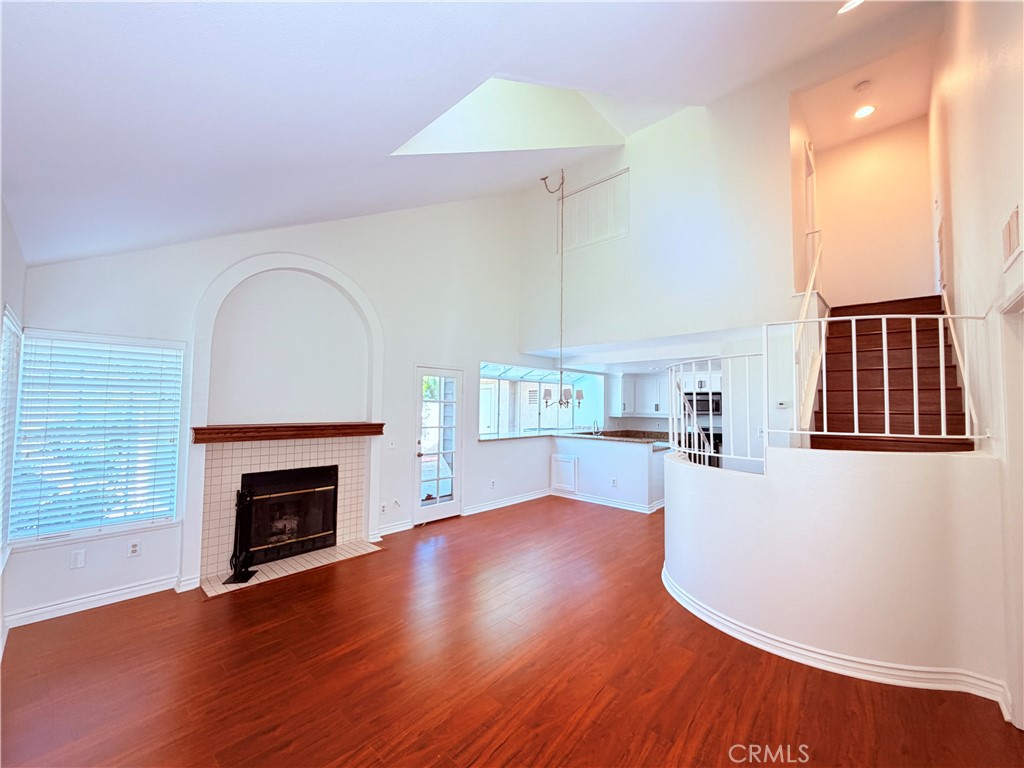 20751 E Crest Property Photo 2