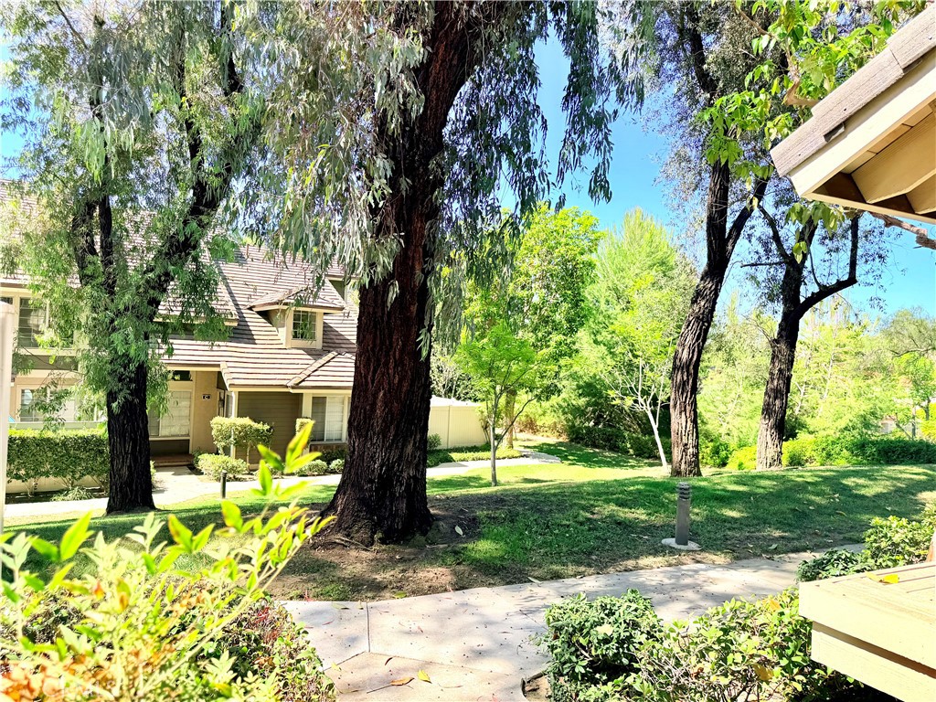 20751 E Crest Property Photo 24