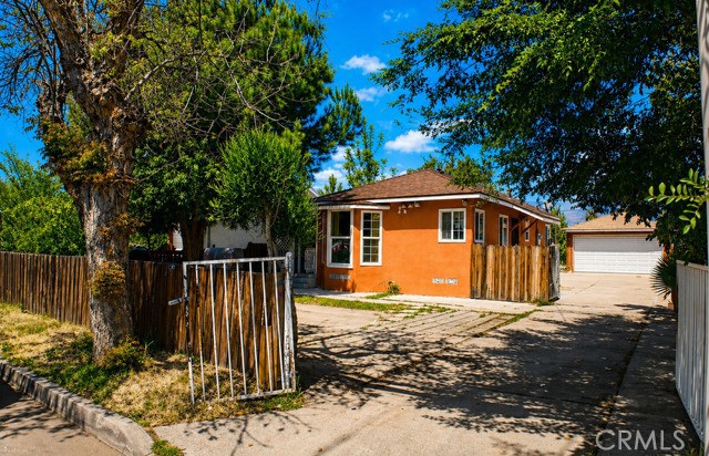 488 E Gilbert Property Photo 4