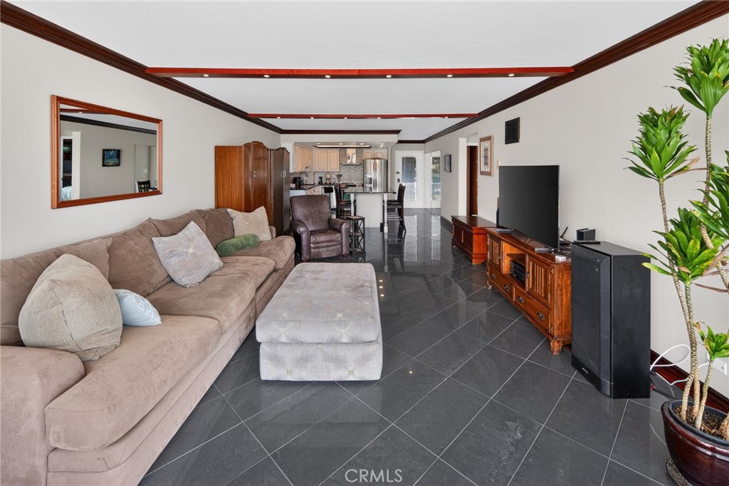 4944 Cass Street 1101 Property Photo 13