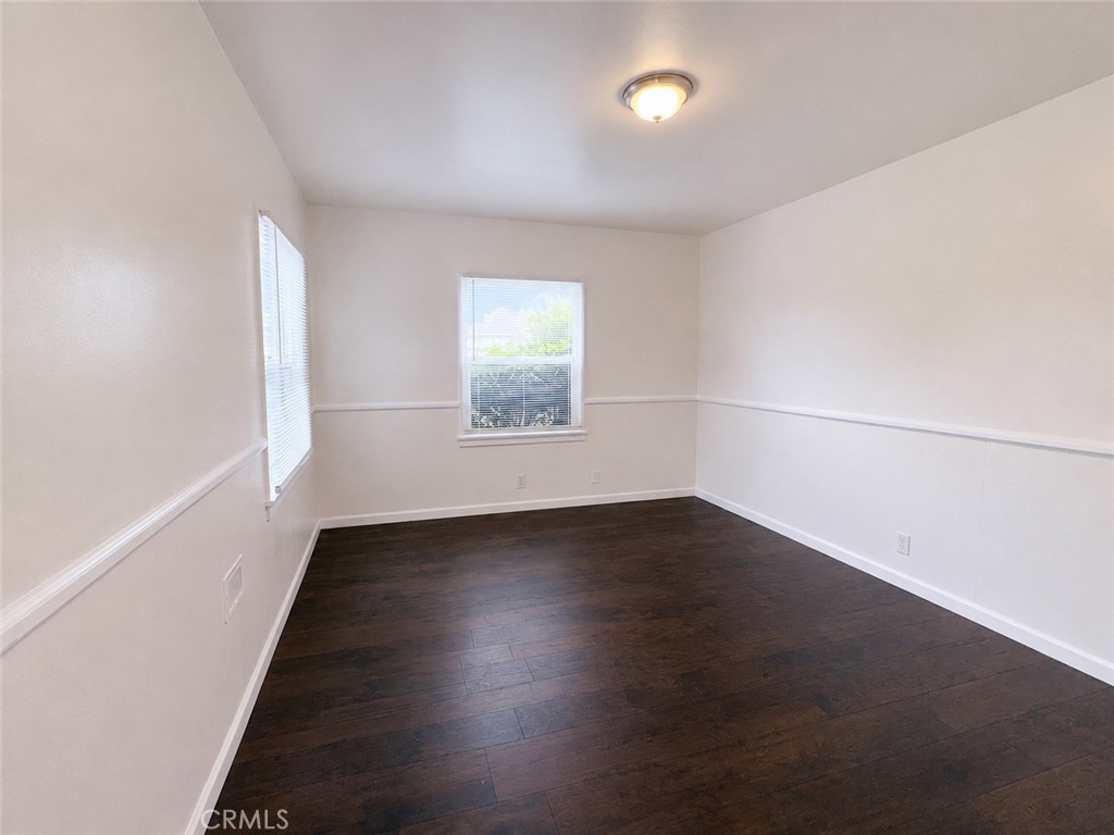 836 E Whitcomb Property Photo 12