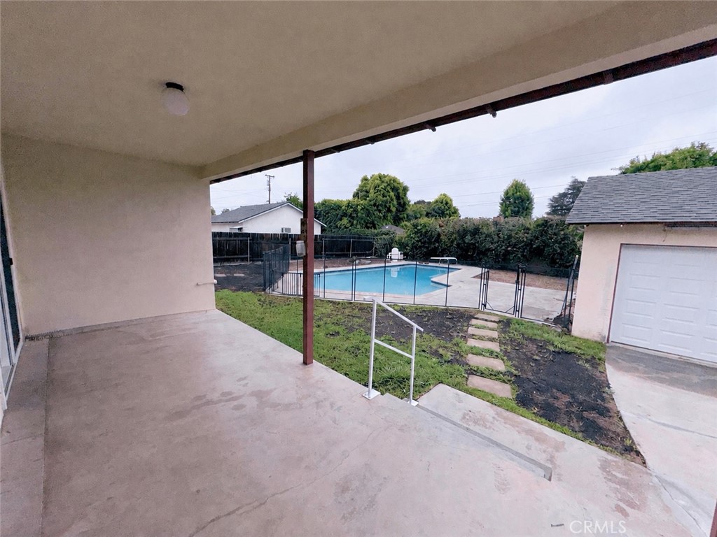 836 E Whitcomb Property Photo 22