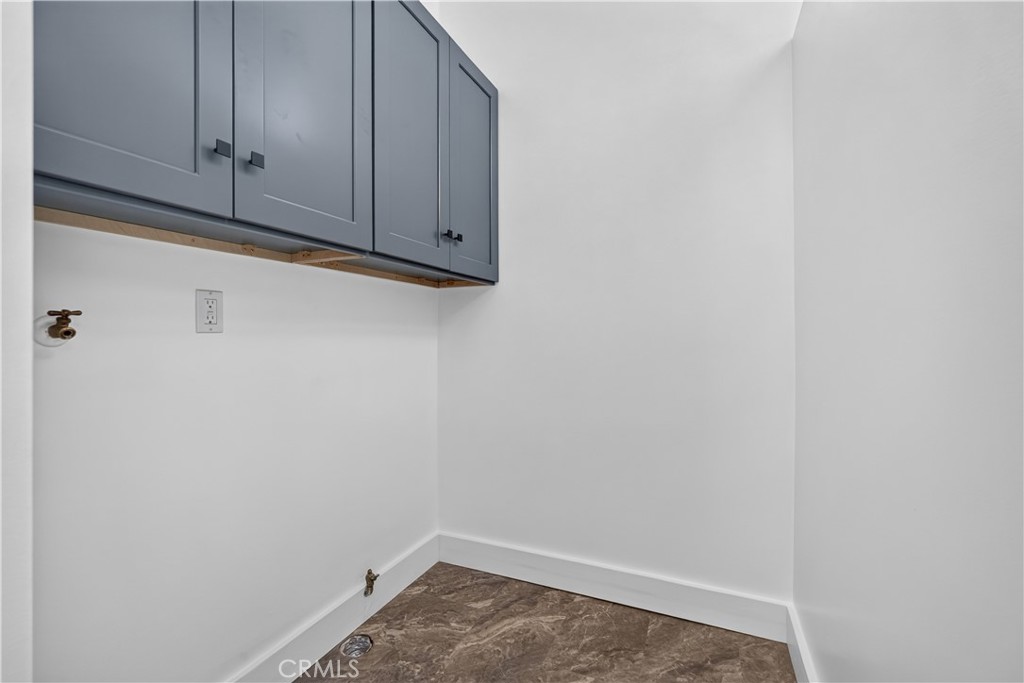 1614 Charlemont Avenue Property Photo 31