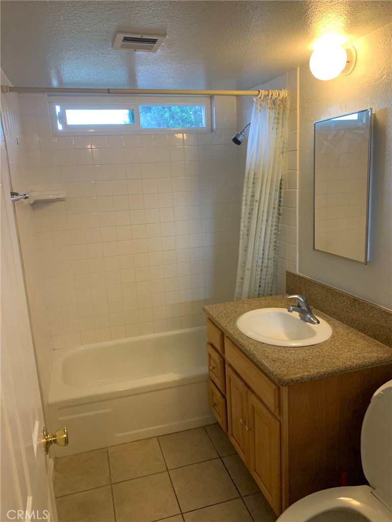 11827 Ferris Road I Property Photo 4