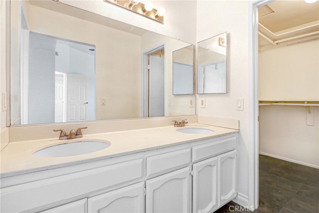 14716 Long View Drive Property Photo 12