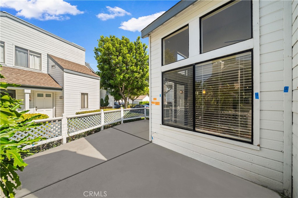 97 Fallingstar 56 Property Photo 6