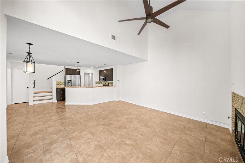 97 Fallingstar 56 Property Photo 15