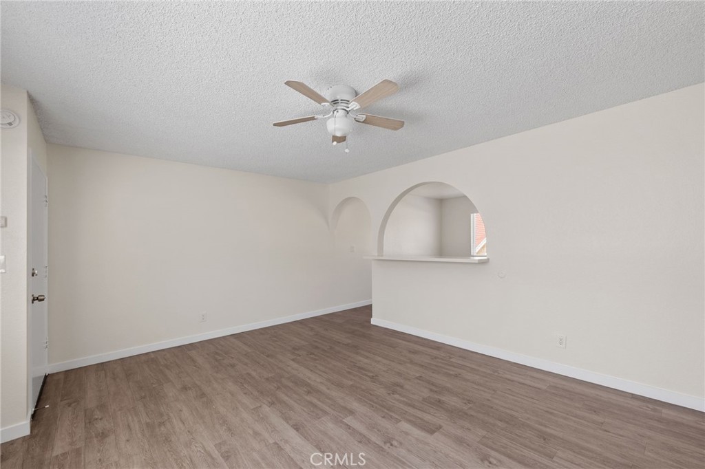 1423 W 158th Property Photo 7