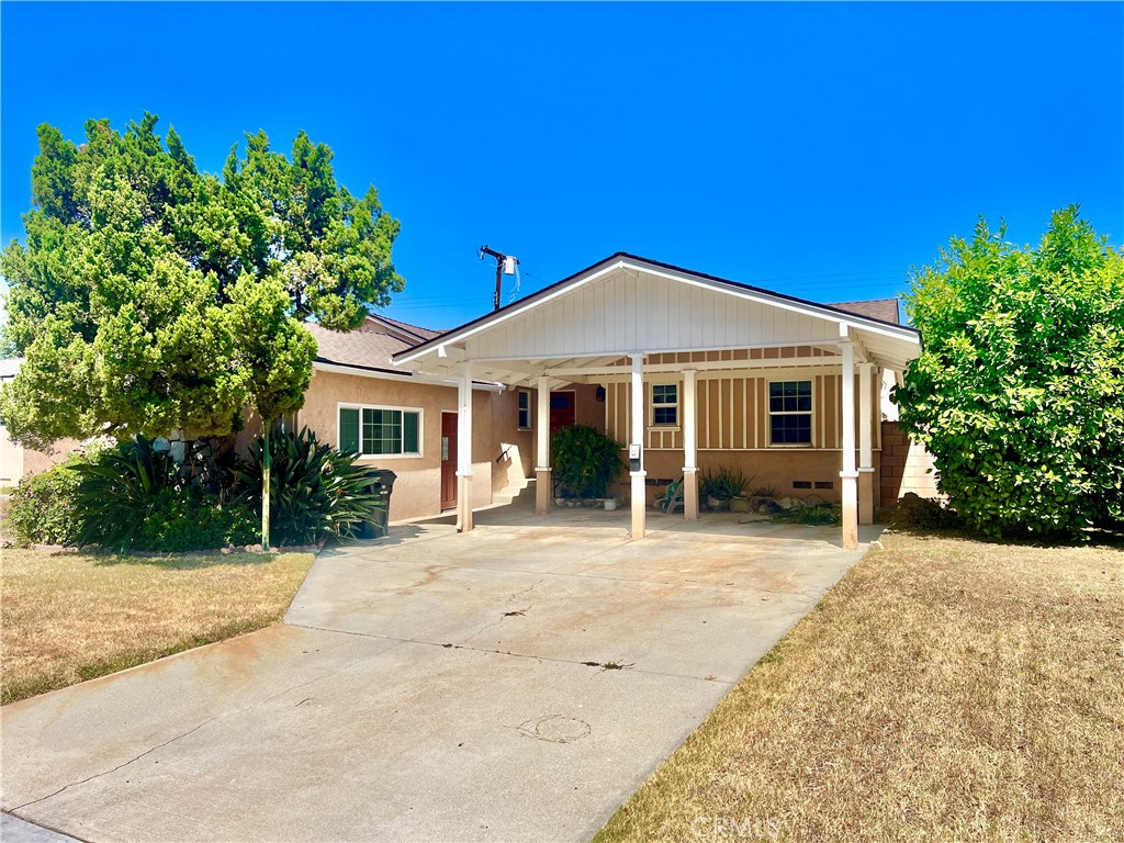 16527 Superior Property Photo 3