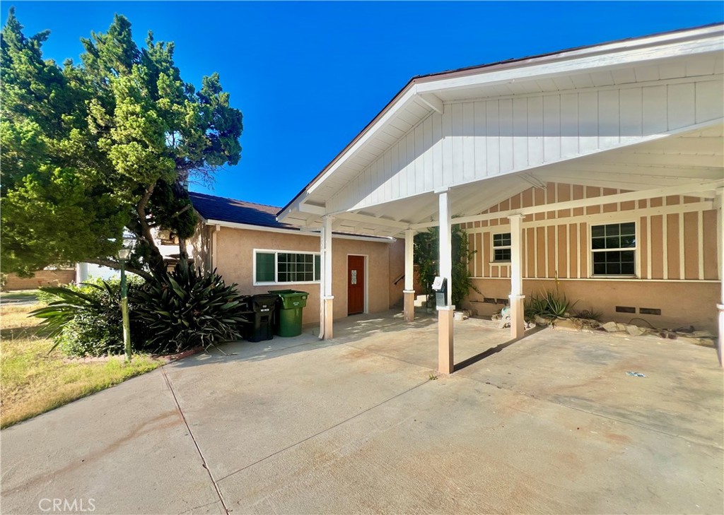 16527 Superior Property Photo 5
