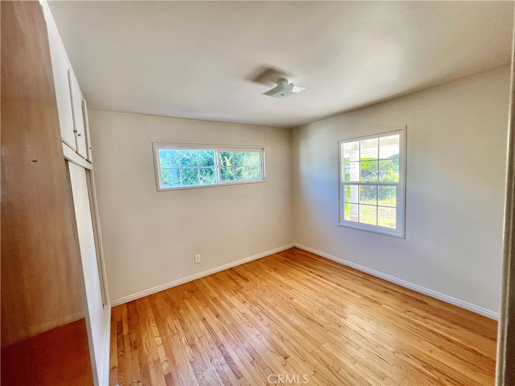 16527 Superior Property Photo 17