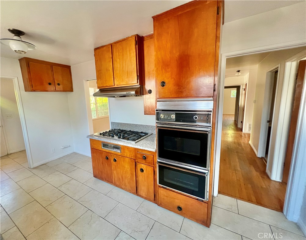 16527 Superior Property Photo 30