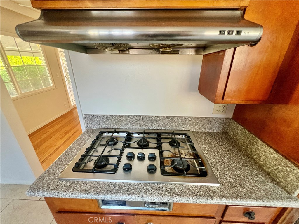 16527 Superior Property Photo 31