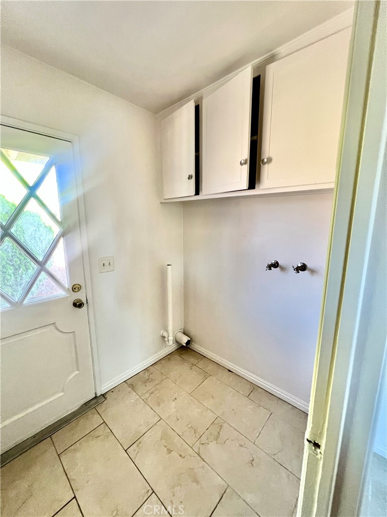 16527 Superior Property Photo 33