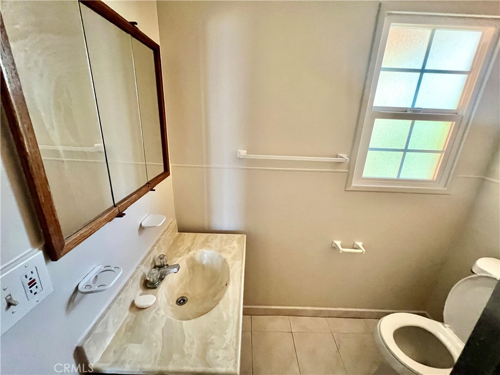16527 Superior Property Photo 40