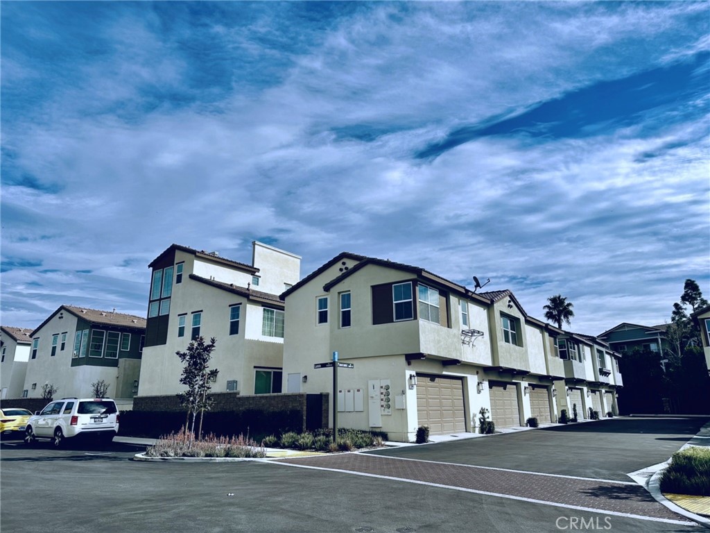 11052 Panoramic Property Photo 4