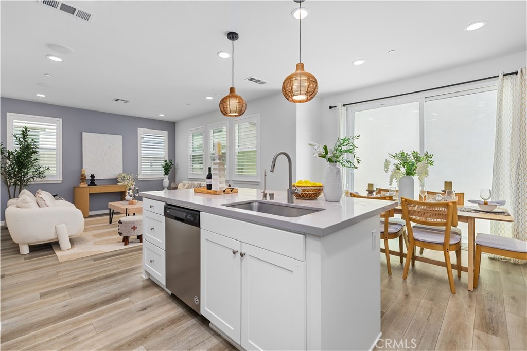 11052 Panoramic Property Photo 13