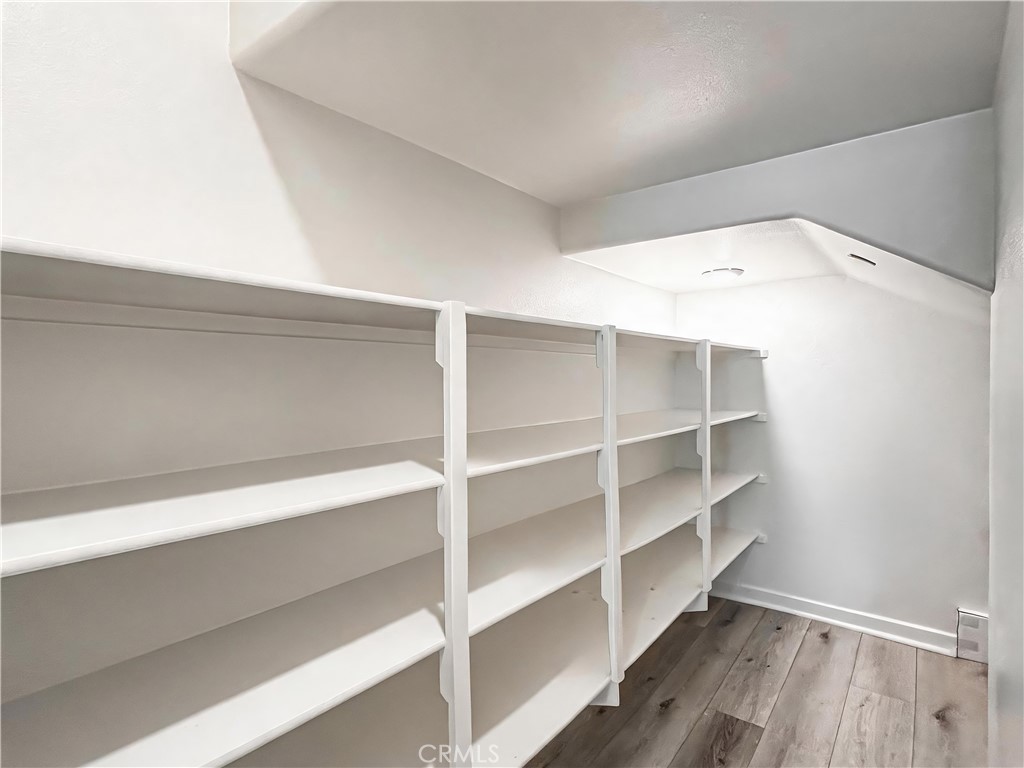 11052 Panoramic Property Photo 17