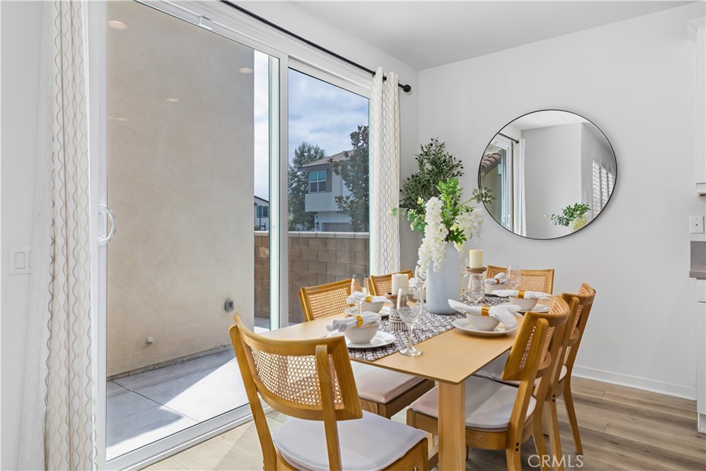 11052 Panoramic Property Photo 18