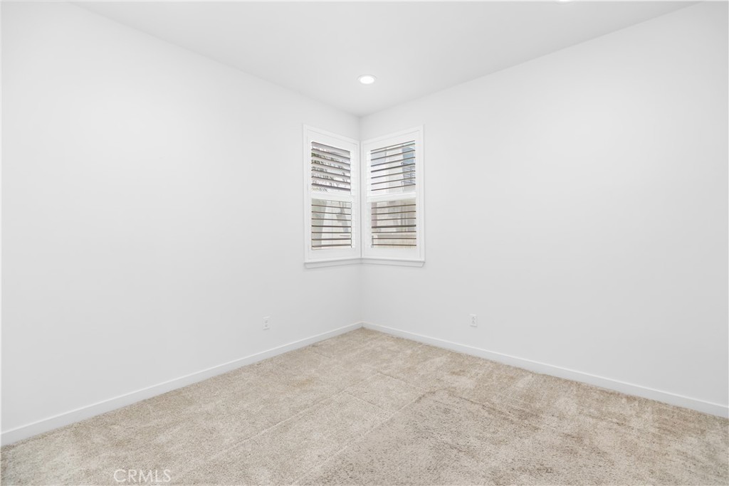 11052 Panoramic Property Photo 21