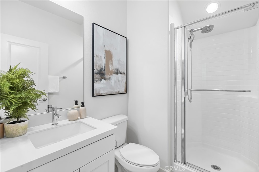 11052 Panoramic Property Photo 23