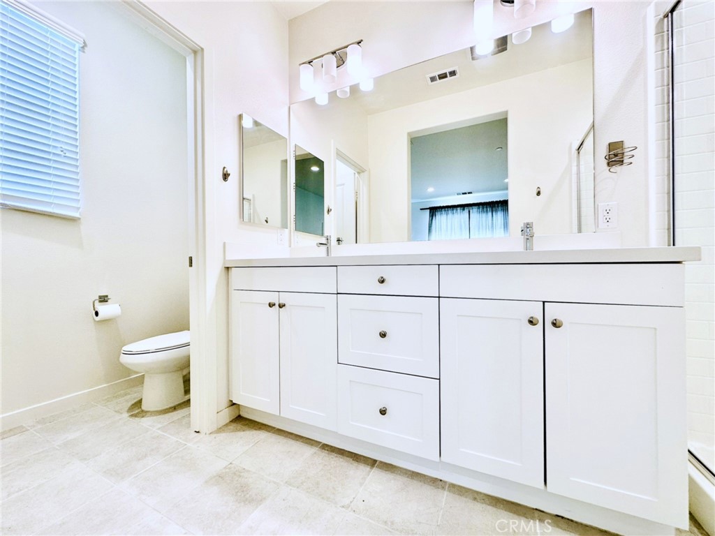 11052 Panoramic Property Photo 28