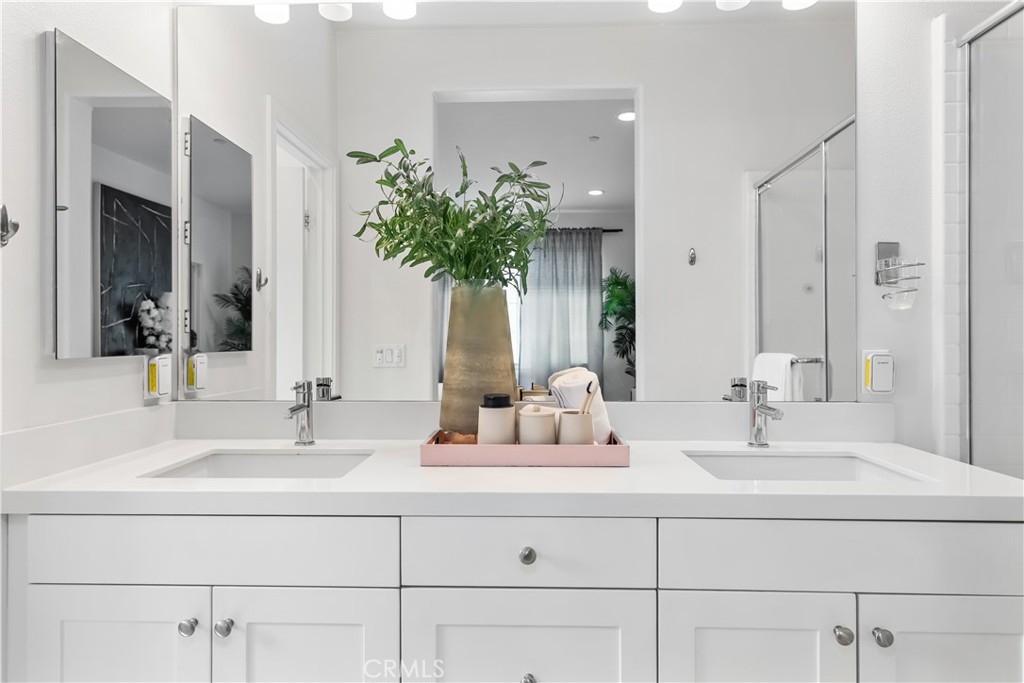 11052 Panoramic Property Photo 29