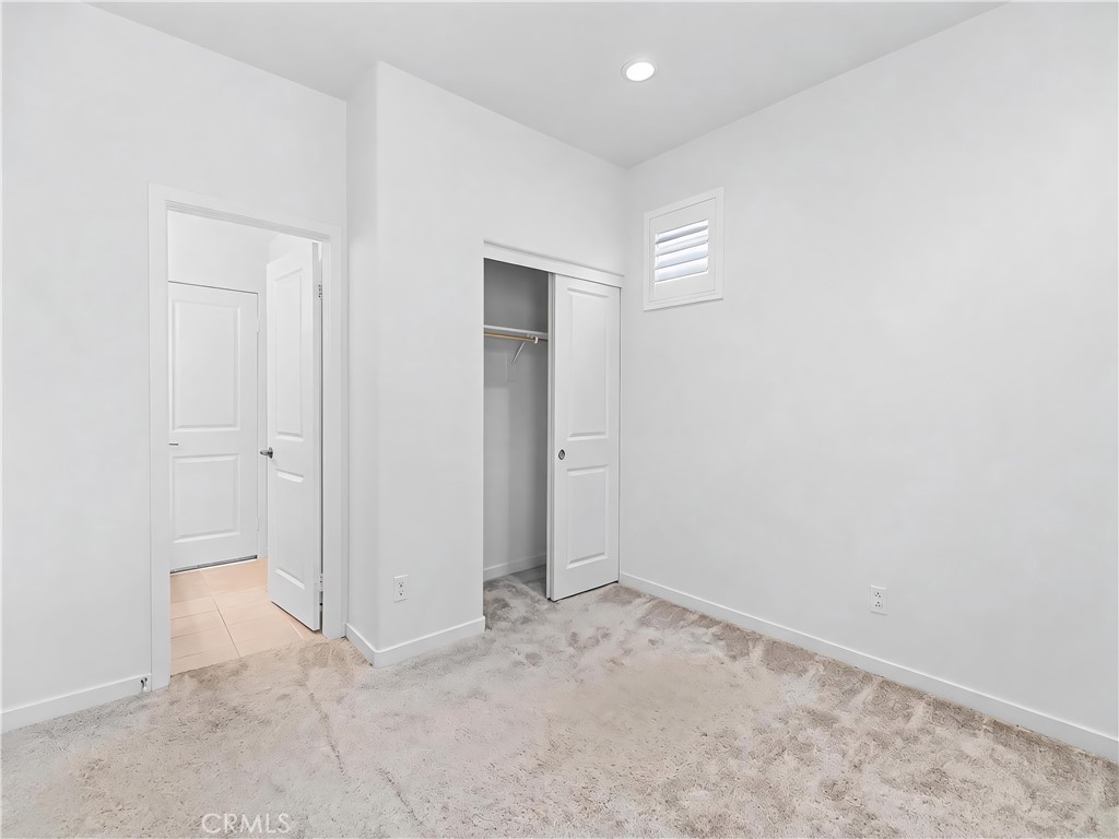 11052 Panoramic Property Photo 34