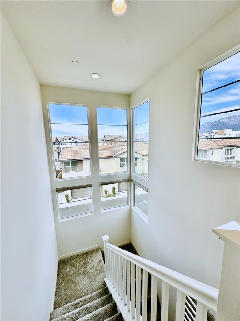 11052 Panoramic Property Photo 40